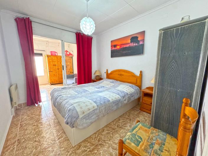 Image No.8-3 Bed Townhouse for sale