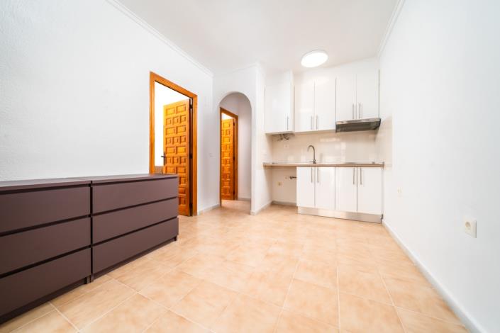 Image No.8-1 Bed Townhouse for sale