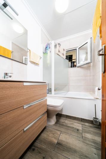 Image No.20-2 Bed Villa for sale