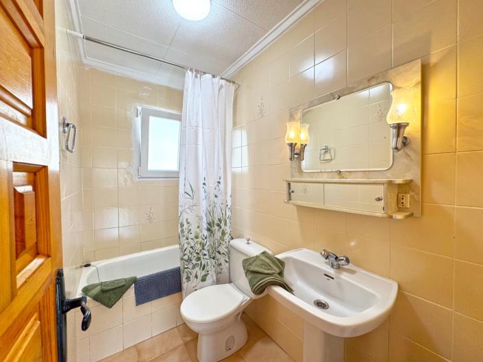 Image No.26-3 Bed Villa for sale