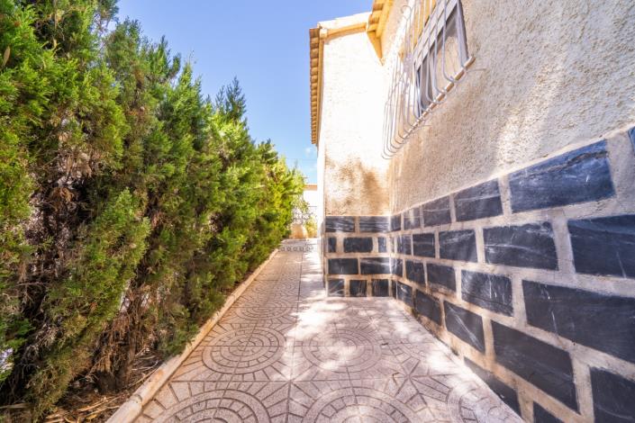 Image No.29-3 Bed Villa for sale