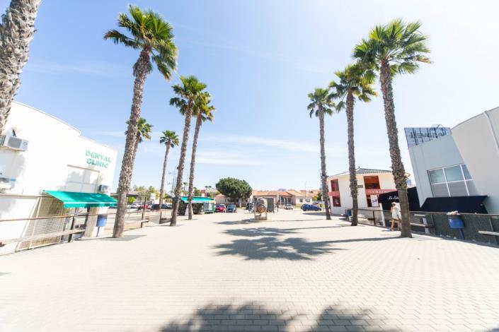 Image No.21-Commercial for sale