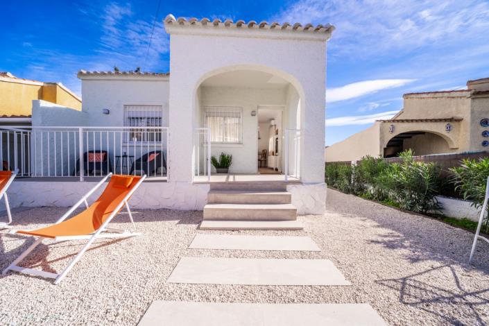 Image No.3-2 Bed Villa for sale