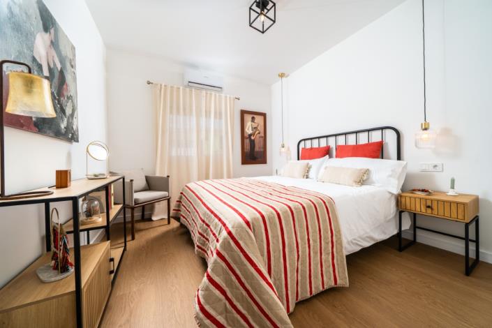 Image No.25-2 Bed Villa for sale