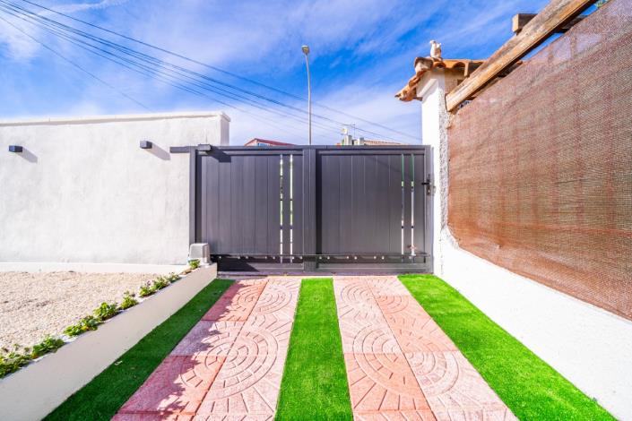 Image No.40-2 Bed Villa for sale