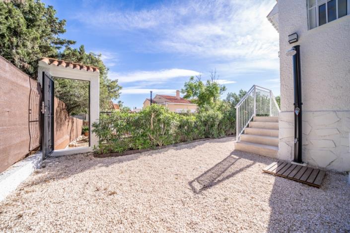 Image No.44-2 Bed Villa for sale