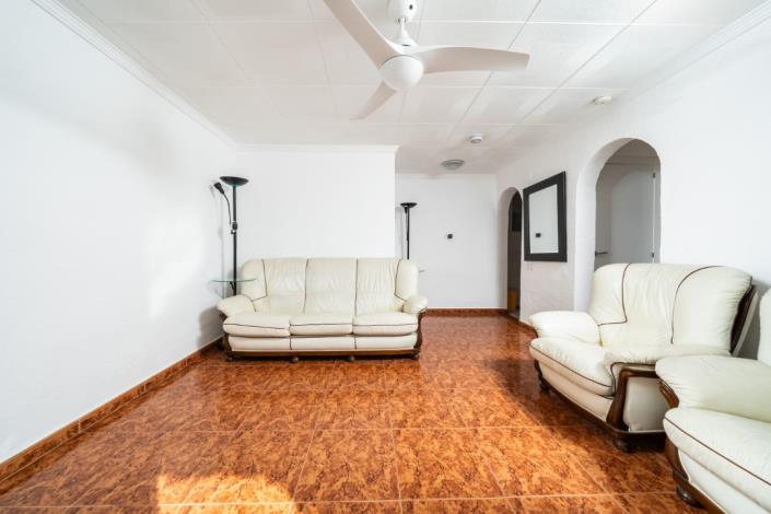 Image No.10-4 Bed Townhouse for sale