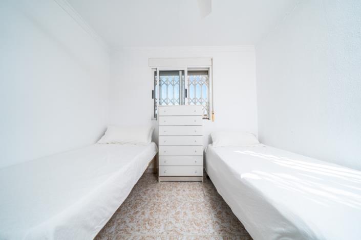 Image No.30-4 Bed Townhouse for sale