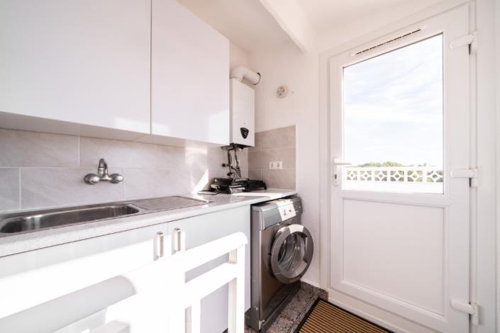 Image No.36-4 Bed Townhouse for sale