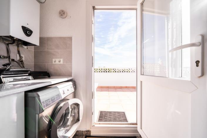 Image No.37-4 Bed Townhouse for sale