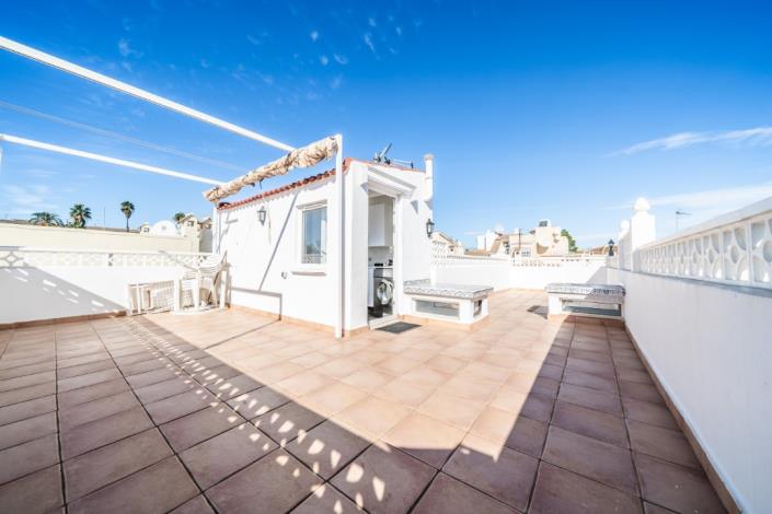 Image No.39-4 Bed Townhouse for sale