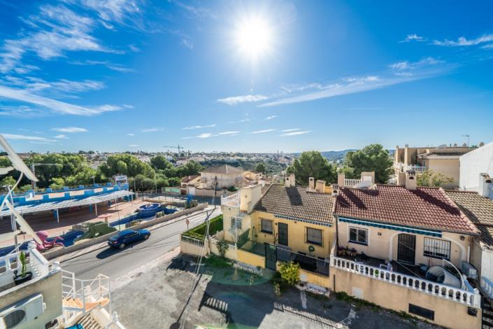 Image No.45-4 Bed Townhouse for sale