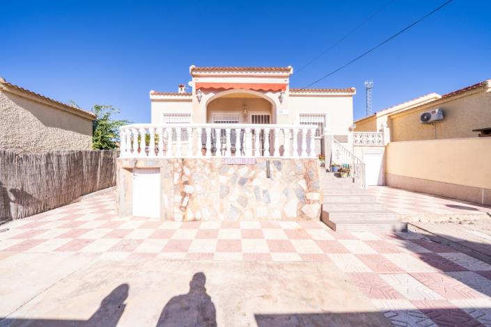 Image No.2-3 Bed Villa for sale