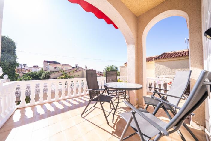 Image No.12-3 Bed Villa for sale