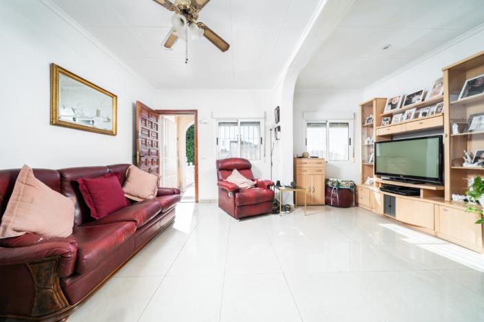 Image No.15-3 Bed Villa for sale