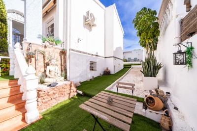 Detached-Villa-for-sale-in-La-Marina--6---Portals-