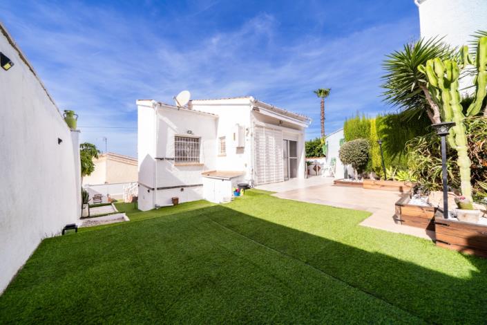 Image No.8-3 Bed Villa for sale