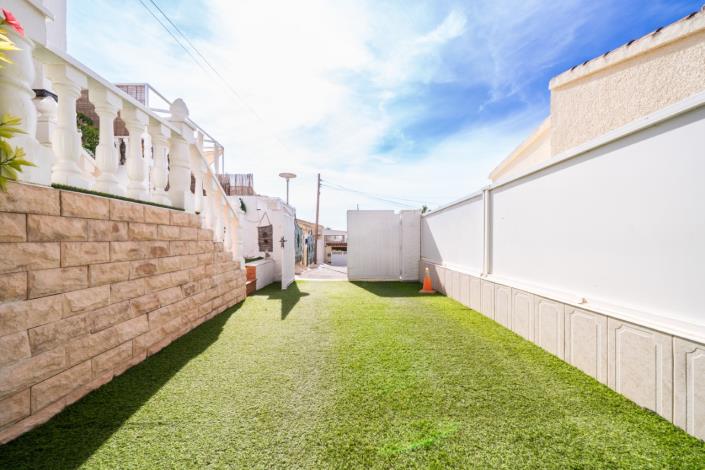 Image No.10-3 Bed Villa for sale