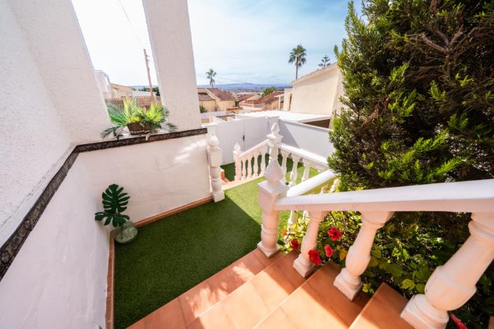 Image No.12-3 Bed Villa for sale