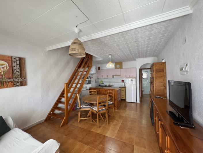 Image No.7-2 Bed Townhouse for sale