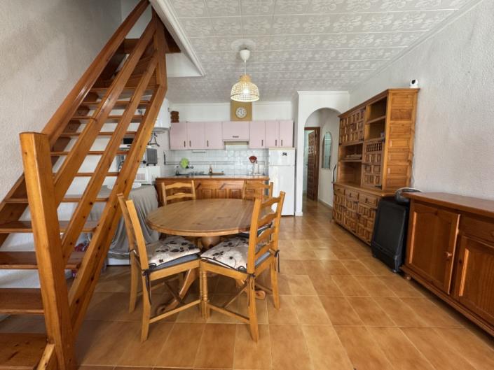 Image No.8-2 Bed Townhouse for sale