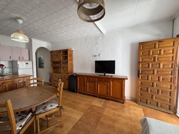 Image No.9-2 Bed Townhouse for sale