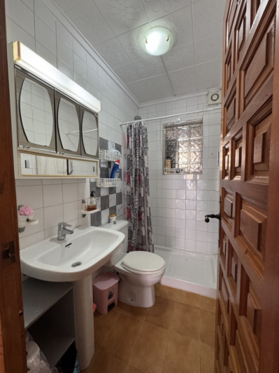 Image No.15-2 Bed Townhouse for sale