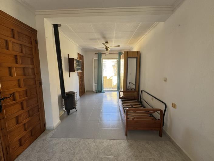 Image No.19-2 Bed Townhouse for sale