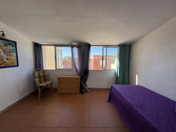 Image No.23-2 Bed Townhouse for sale