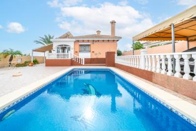 Detached-Property-for-sale-in-La-Marina--2---Portals-