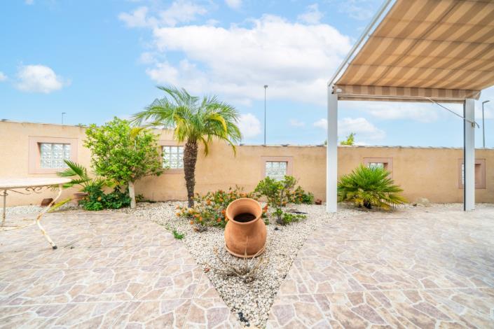 Image No.8-3 Bed Villa for sale