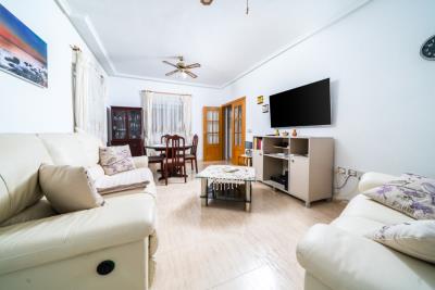 Detached-Property-for-sale-in-La-Marina--14---Portals-