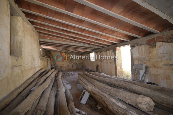 Image No.18-10 Bed Country House for sale