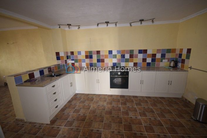 Image No.3-3 Bed Country House for sale