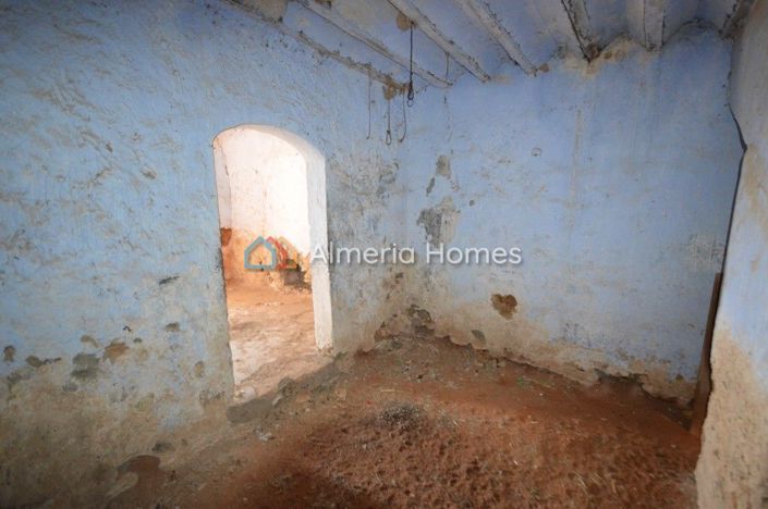 Image No.6-4 Bed Country House for sale