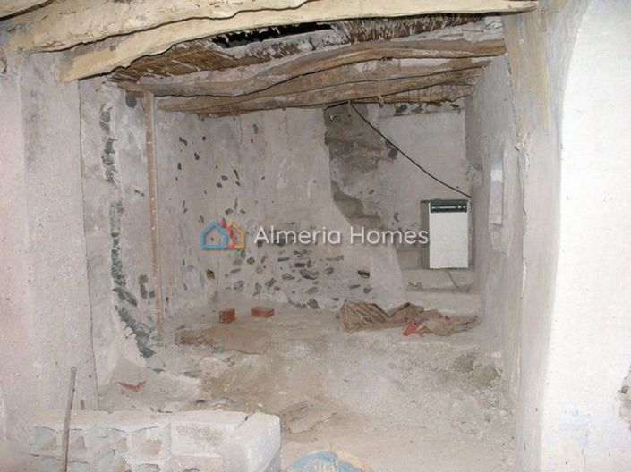 Image No.4-4 Bed Country House for sale