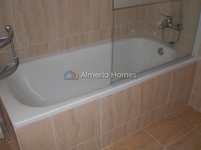 Image No.9-5 Bed Townhouse for sale