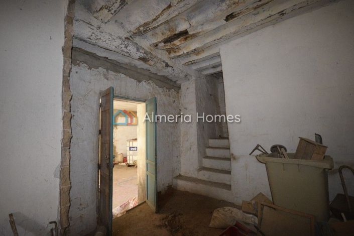 Image No.5-2 Bed Country House for sale