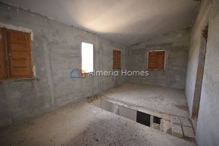 Image No.3-3 Bed Country House for sale