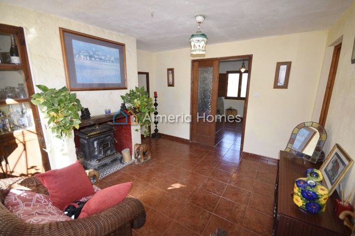 Image No.8-6 Bed Country House for sale