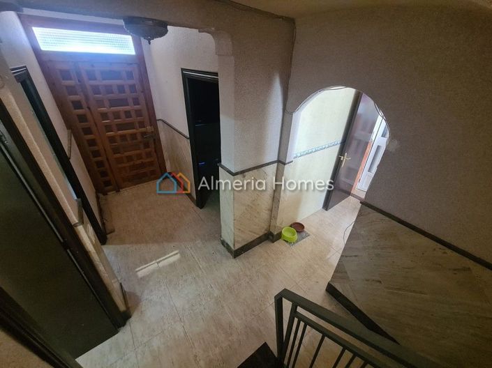 Image No.13-5 Bed Townhouse for sale