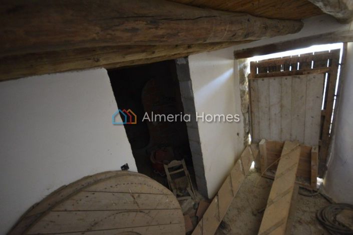 Image No.14-3 Bed Country House for sale