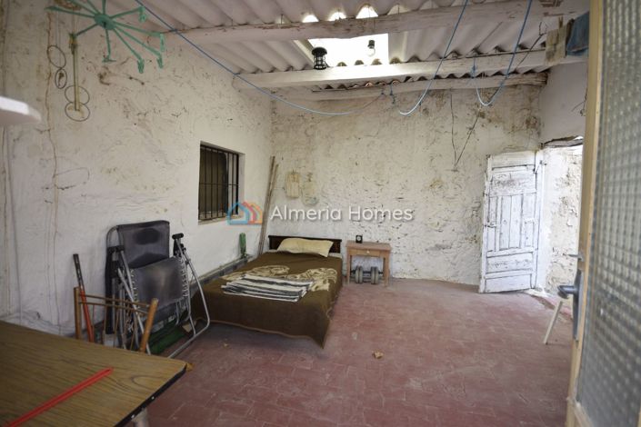 Image No.17-3 Bed Townhouse for sale