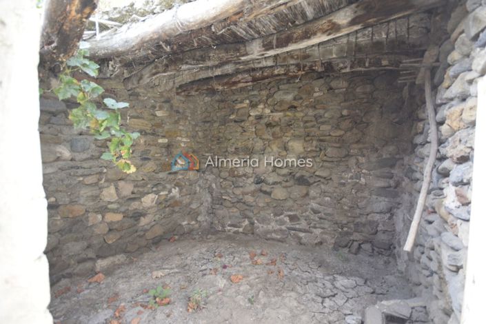 Image No.25-3 Bed Townhouse for sale