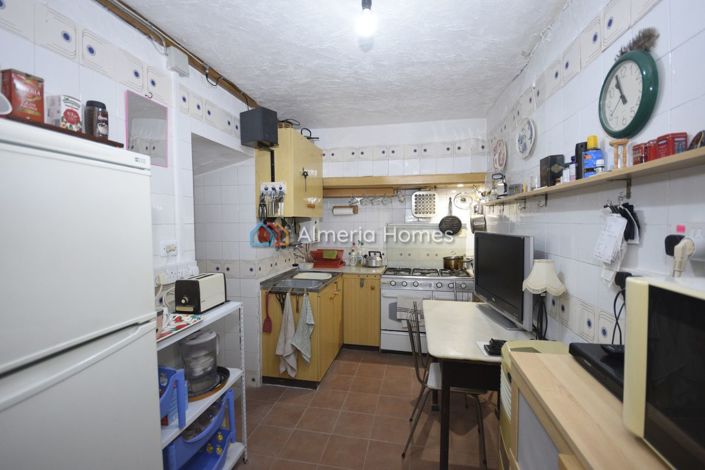 Image No.6-3 Bed Townhouse for sale