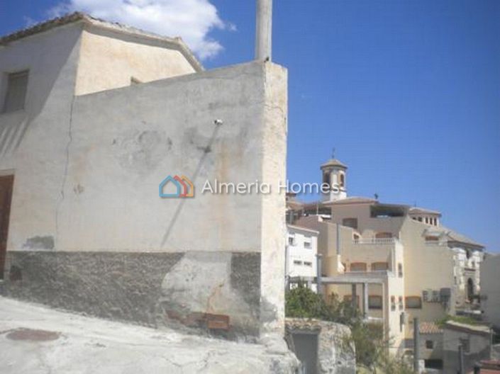 Image No.3-6 Bed Townhouse for sale