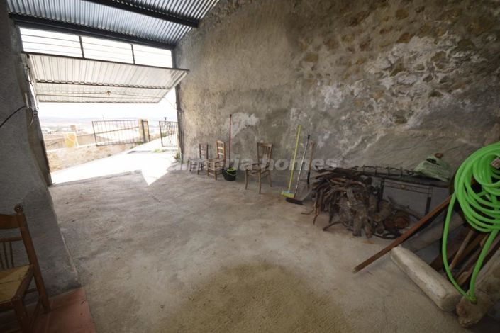 Image No.16-3 Bed Country House for sale