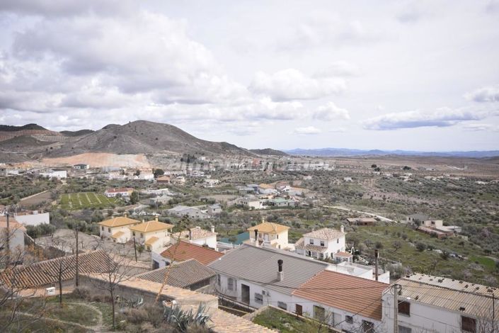 Image No.18-3 Bed Country House for sale