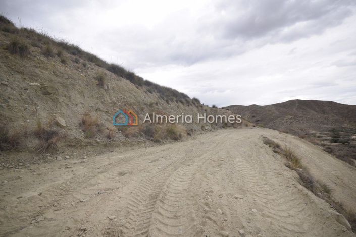 Image No.3-4 Bed Country House for sale