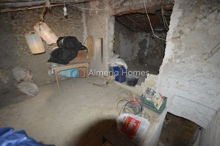 Image No.11-4 Bed Townhouse for sale